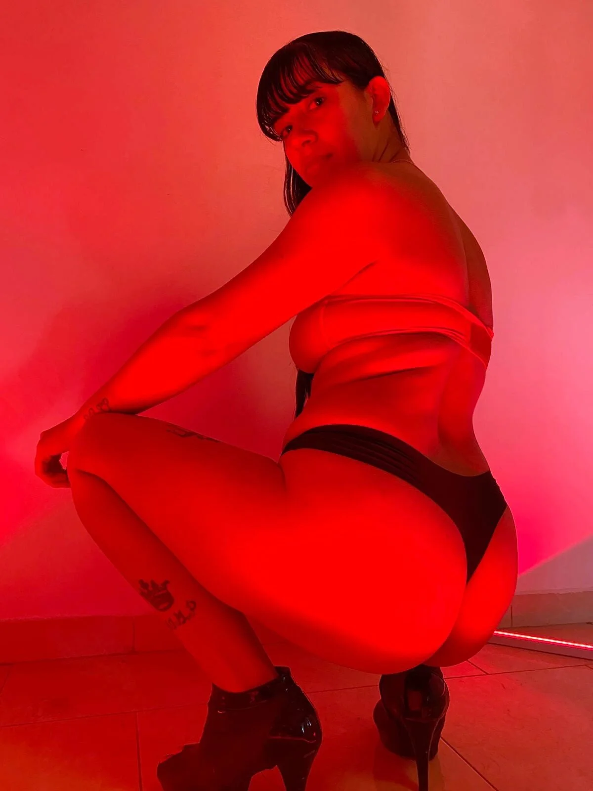 XXX Porn Photo of Nude alanis_brown 5