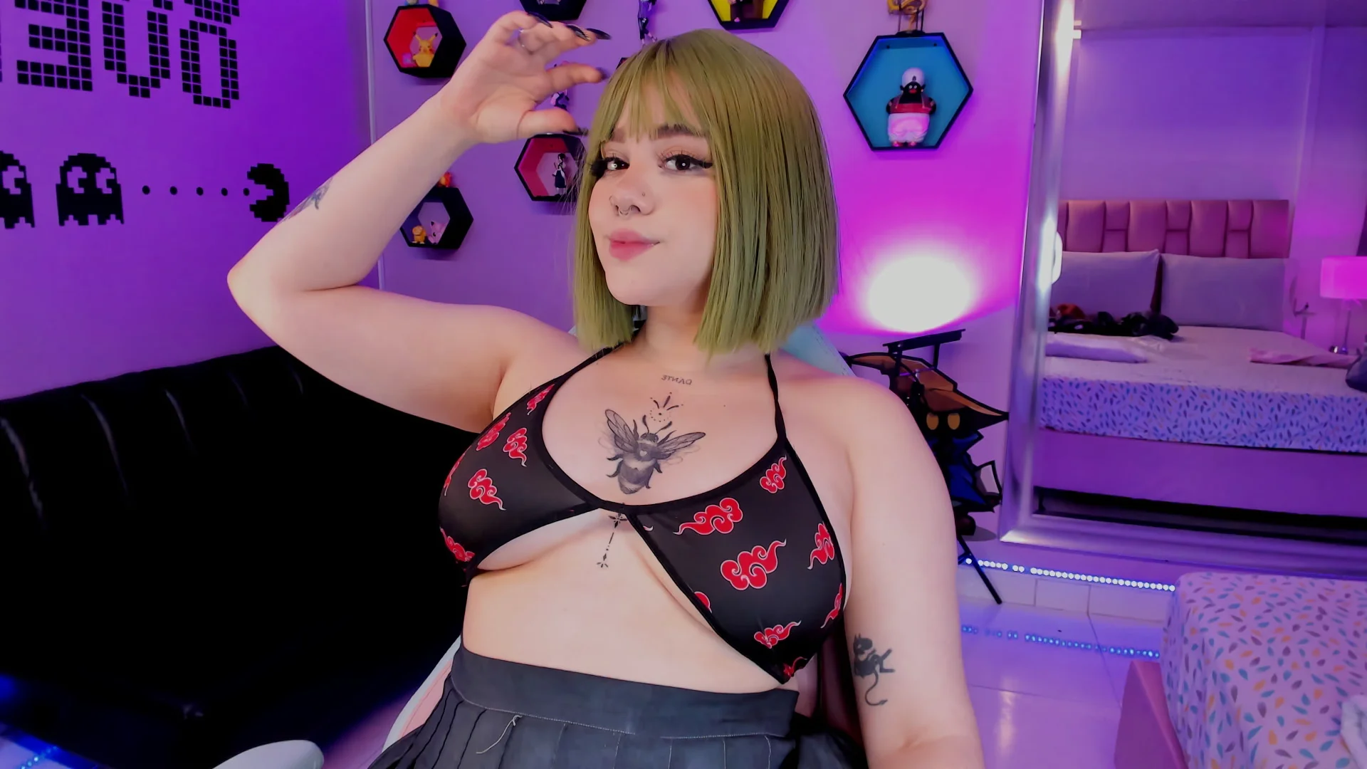 XXX Porn Photo of Nude albaismynameX 30