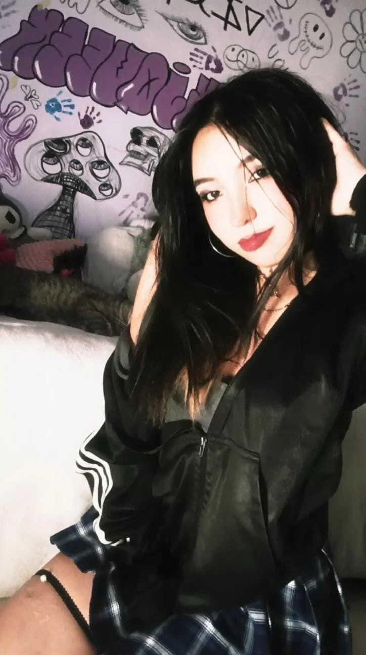 XXX Porn Photo of Nude kissy_seduce 5