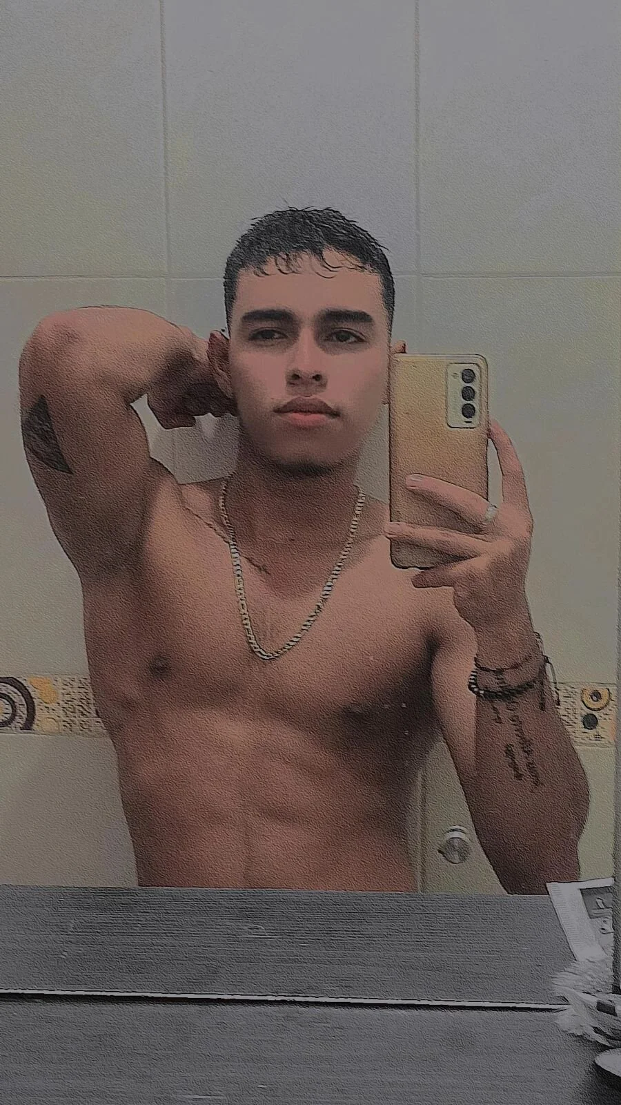 XXX Porn Photo of Nude victor_ospina 5