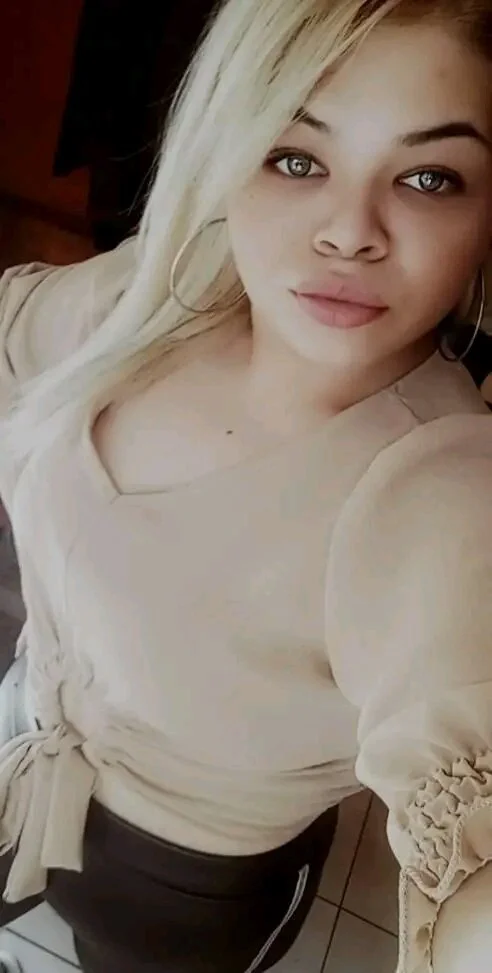 XXX Porn Photo of Nude KiaraGoldd 8