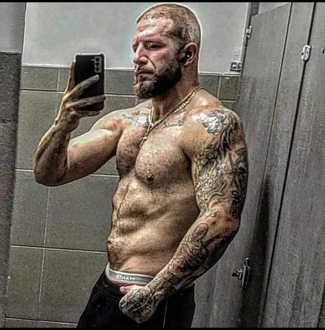 XXX Porn Photo of Nude Eddym92 5