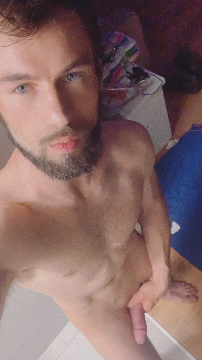 XXX Porn Photo of Nude Hotrussian0 8