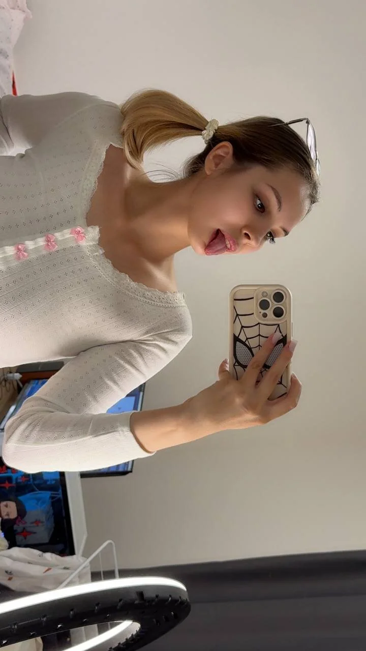XXX Porn Photo of Nude Hot__K 21