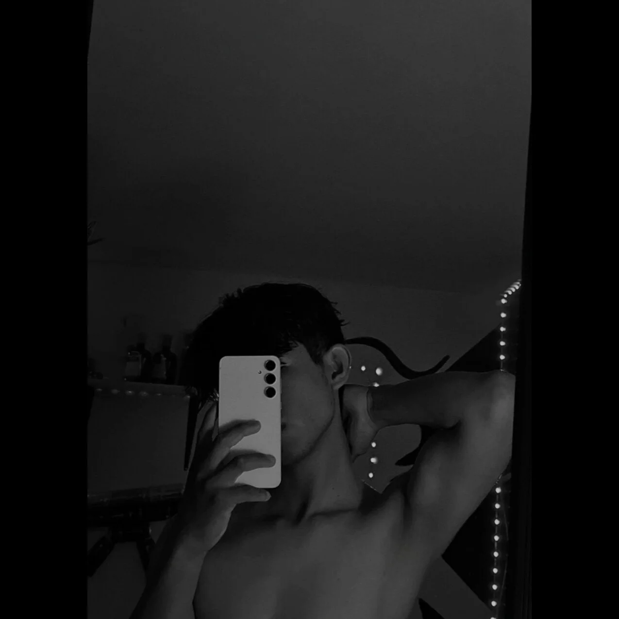 XXX Porn Photo of Nude Eduarfbjjk 4
