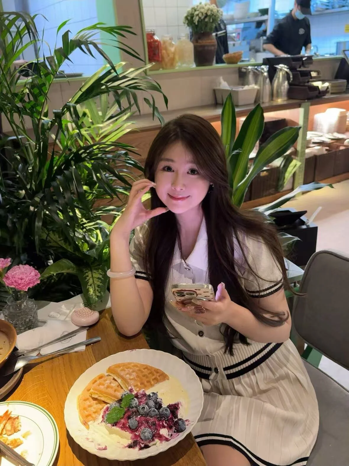 XXX Porn Photo of Nude Yangyang-99 4