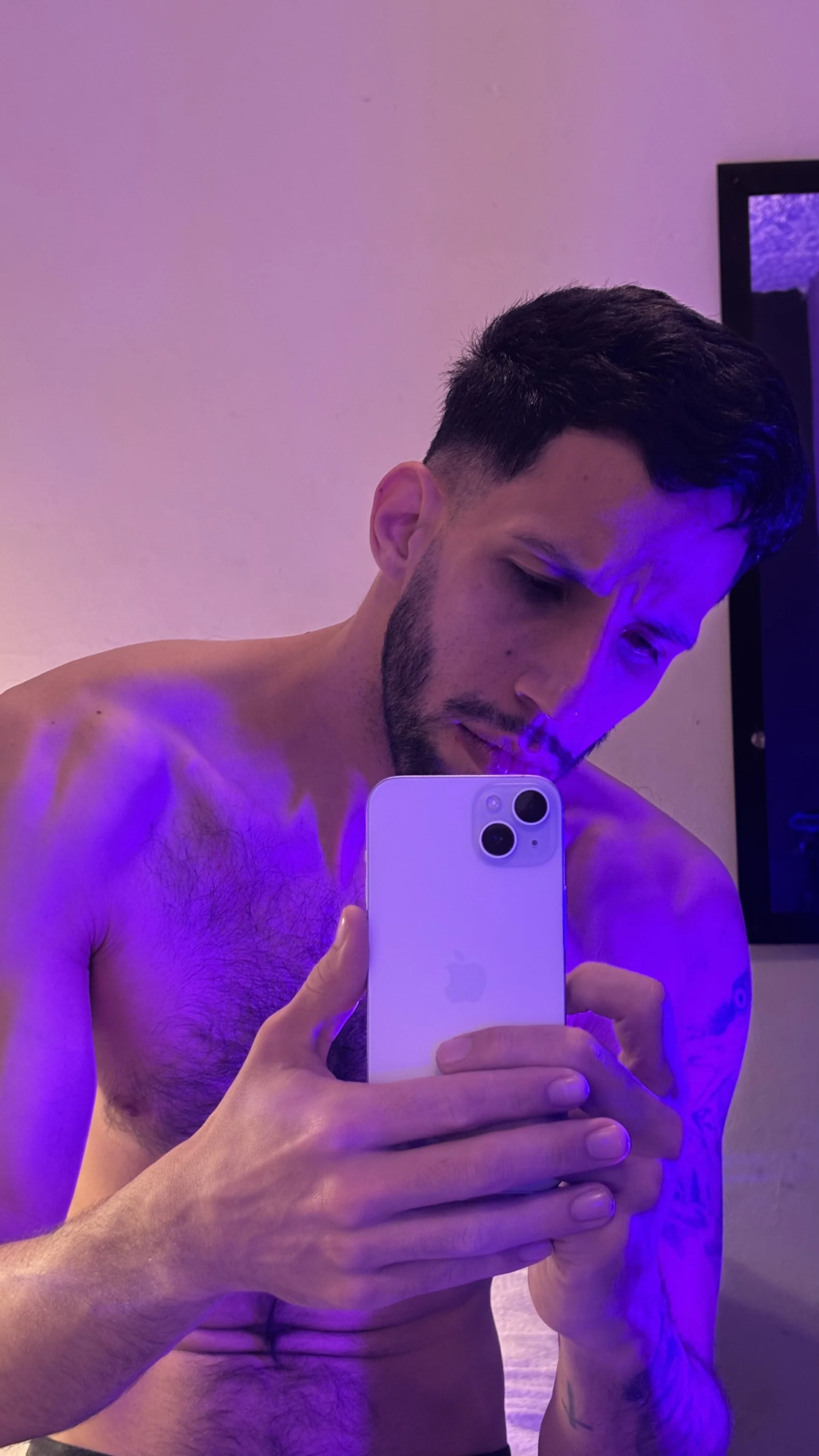 XXX Porn Photo of Nude Karim_mansur 14