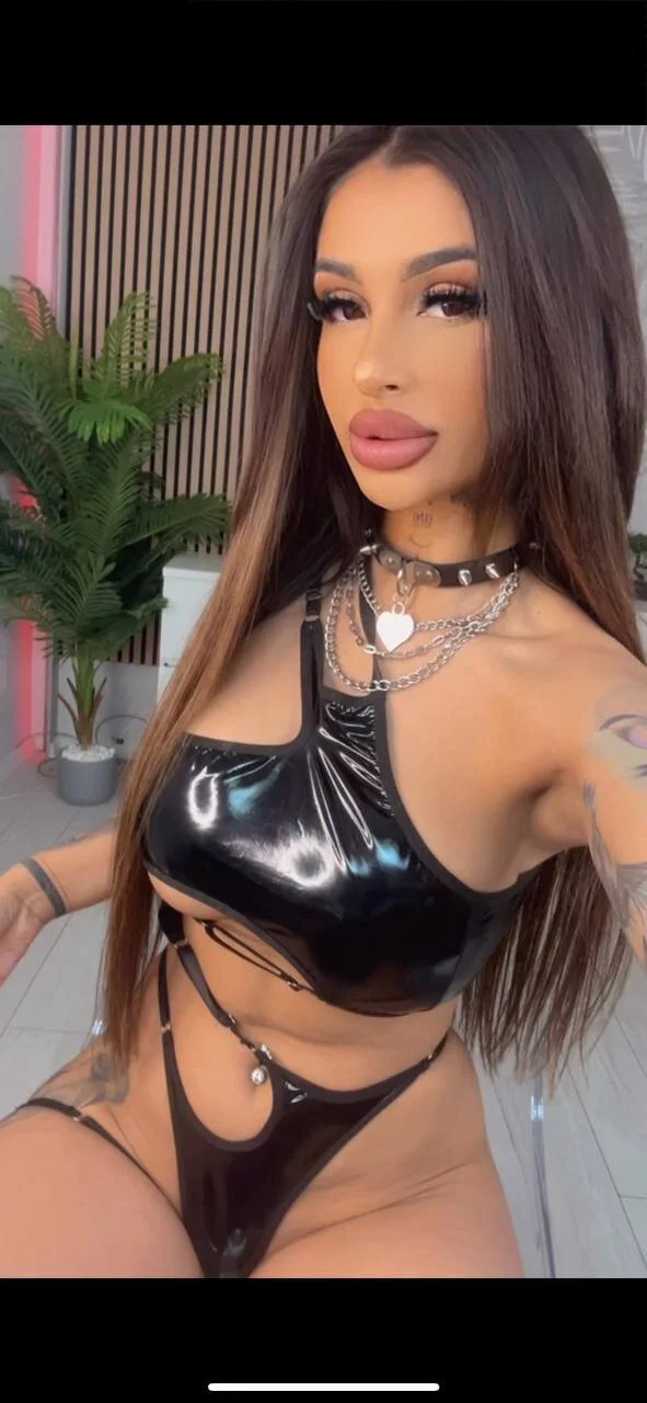 XXX Porn Photo of Nude ArielleeX 3