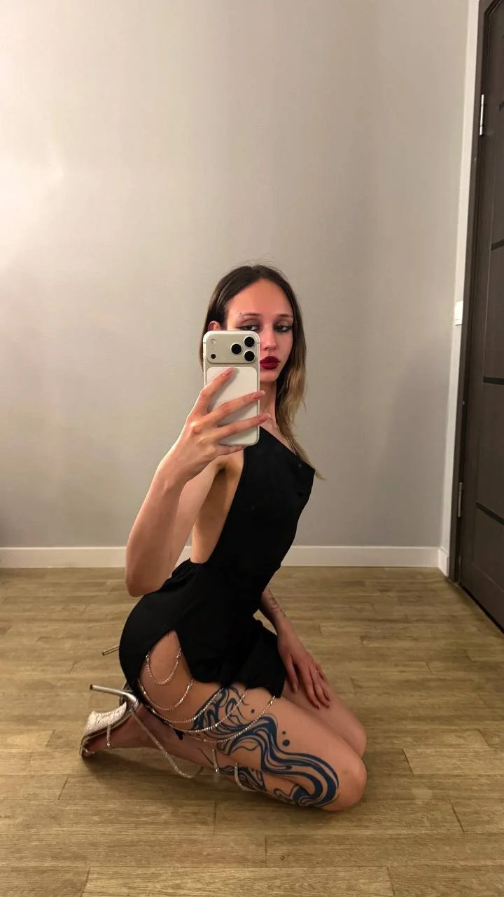 XXX Porn Photo of Nude RaeAlexa 2