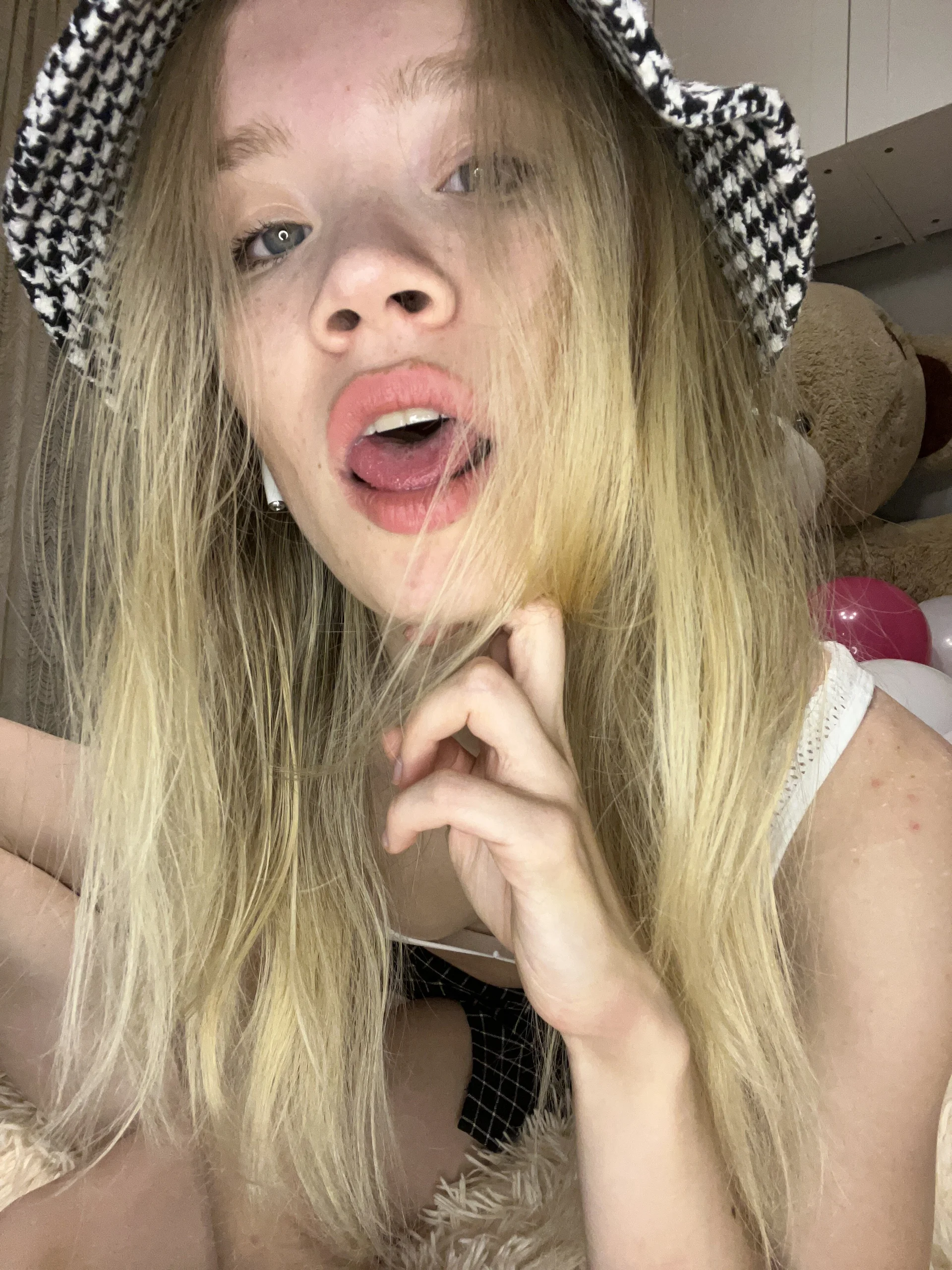 XXX Porn Photo of Nude Lily_Young 4