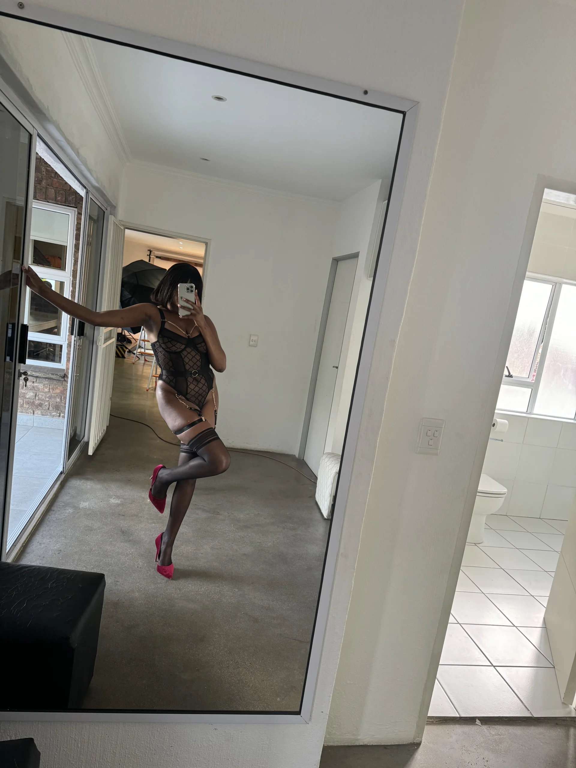 XXX Porn Photo of Nude CARLYSHA 3