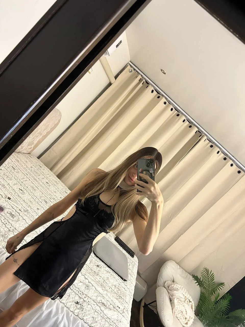 XXX Porn Photo of Nude HelenHiss 4