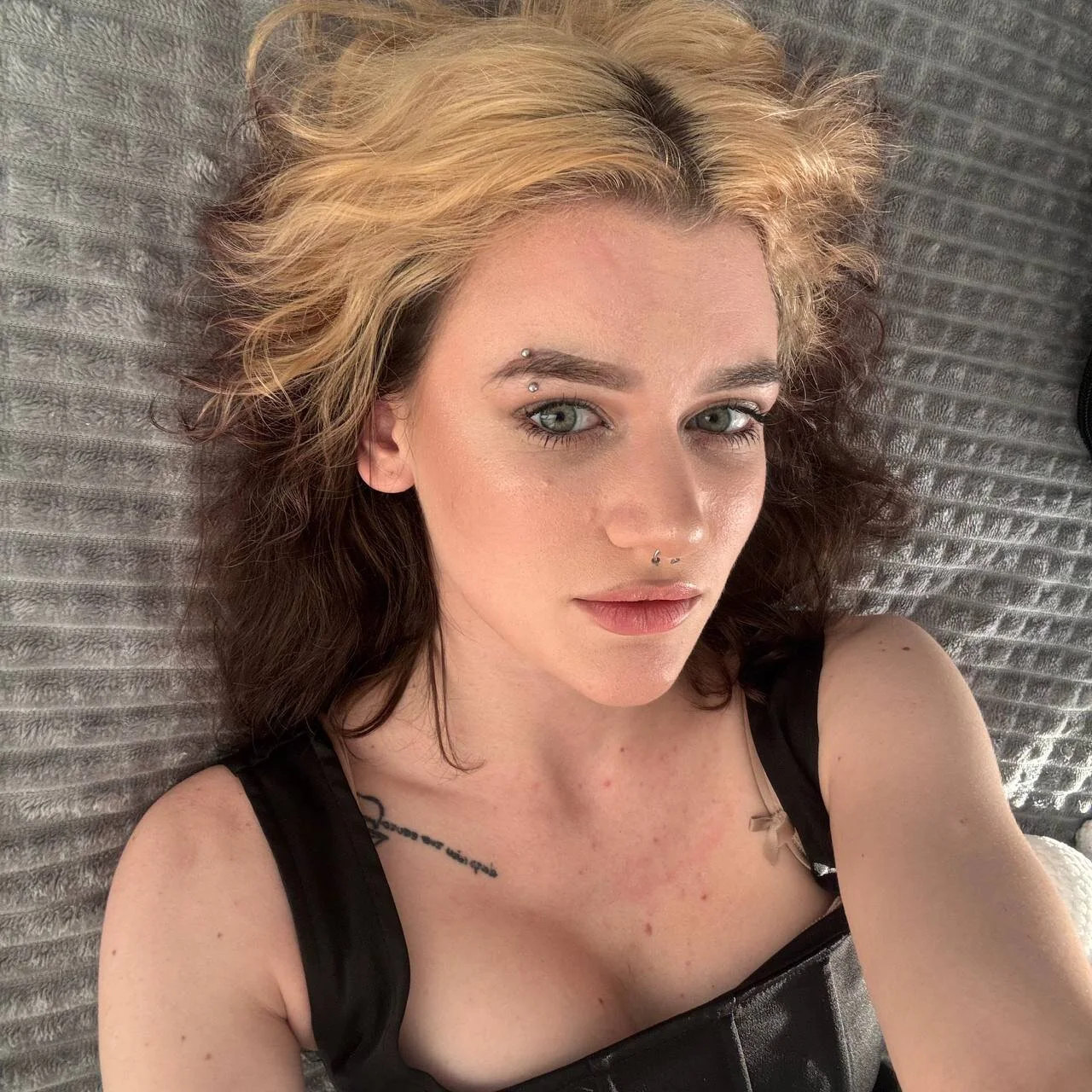 XXX Porn Photo of Nude eshleeygreen 3