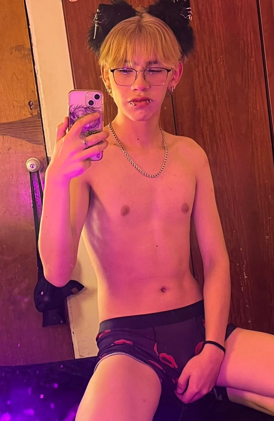 XXX Porn Photo of Nude Kim_Adrien 1