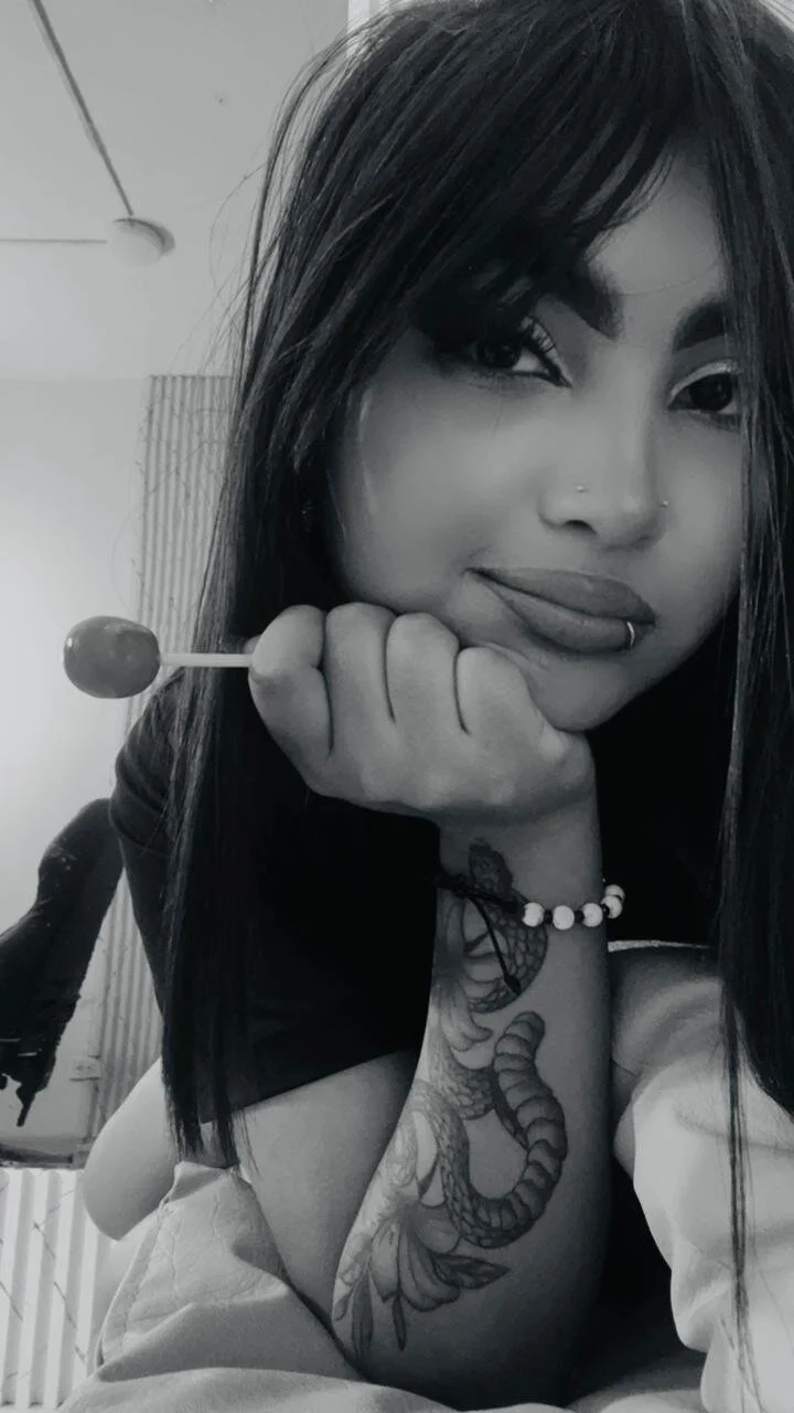 XXX Porn Photo of Nude foxy1_tay 2