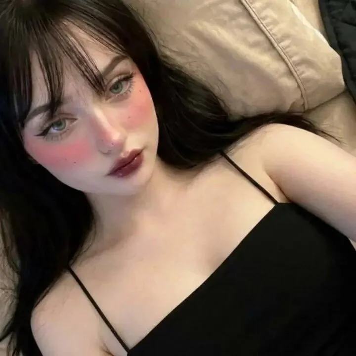 XXX Porn Photo of Nude Flilom 1