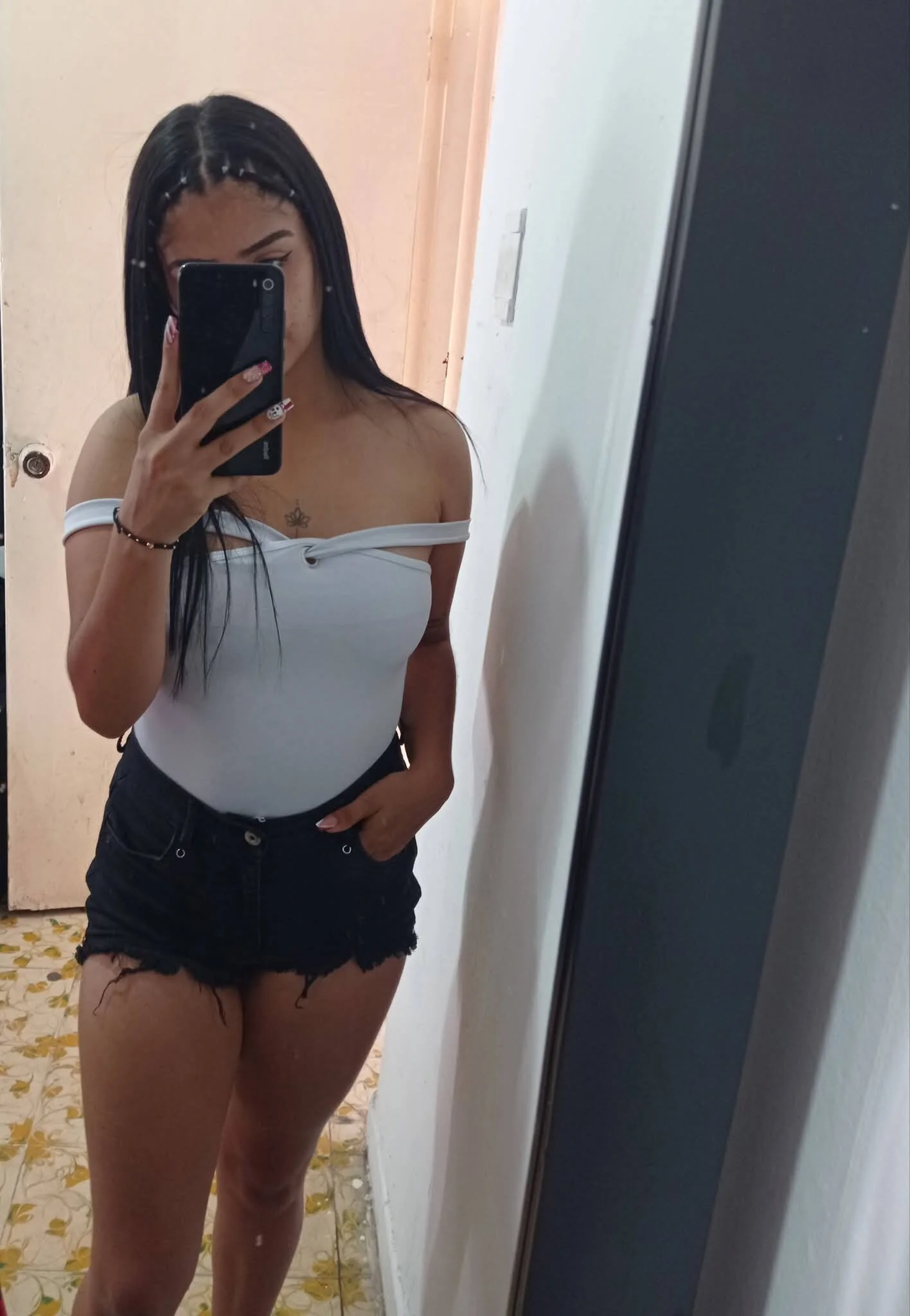 XXX Porn Photo of Nude SheetCouper 11