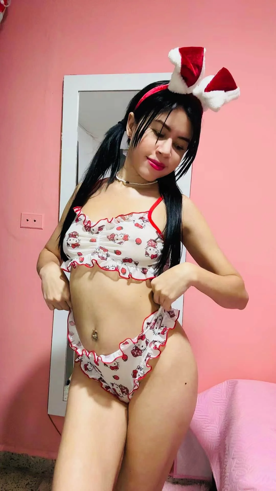 XXX Porn Photo of Nude Vicky_flores 16