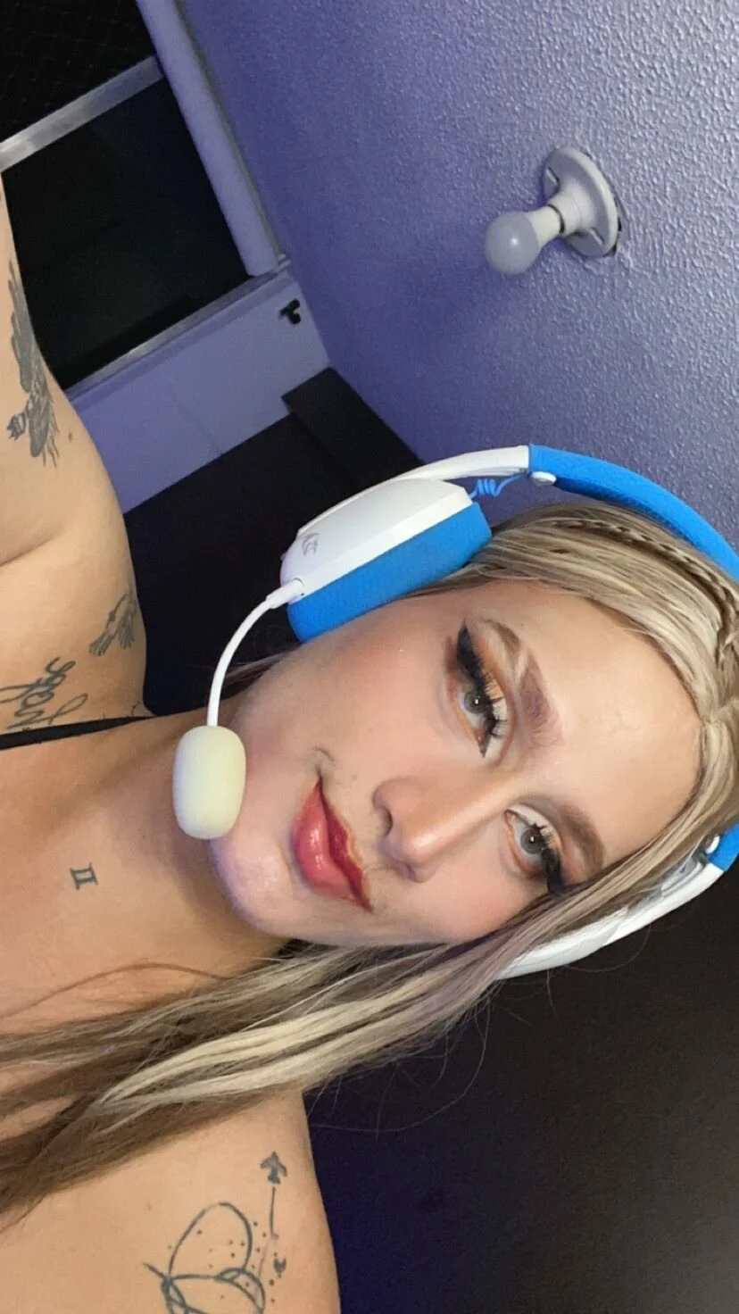 XXX Porn Photo of Nude Sweetveronik_44 23