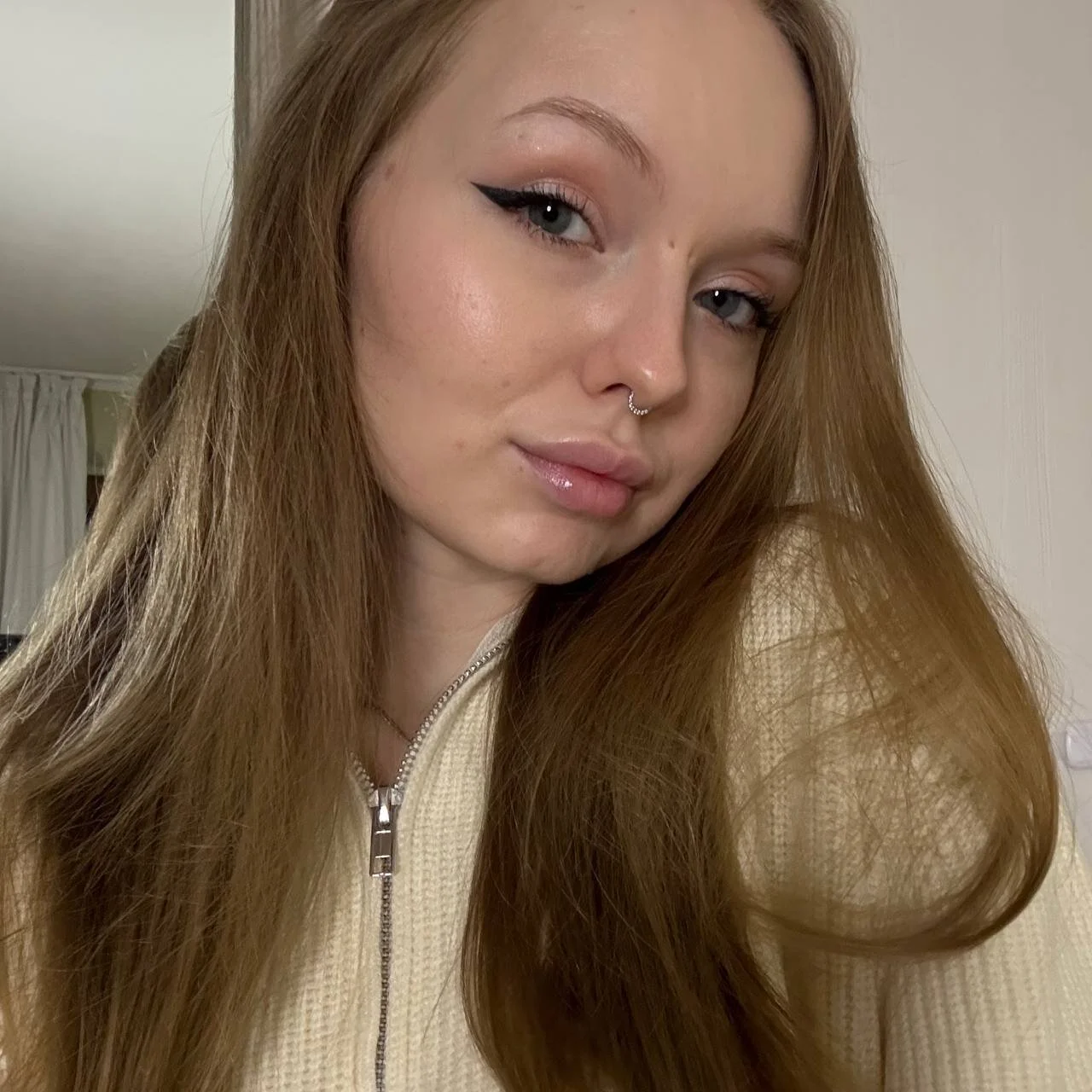 XXX Porn Photo of Nude IvyHornyCoree 6