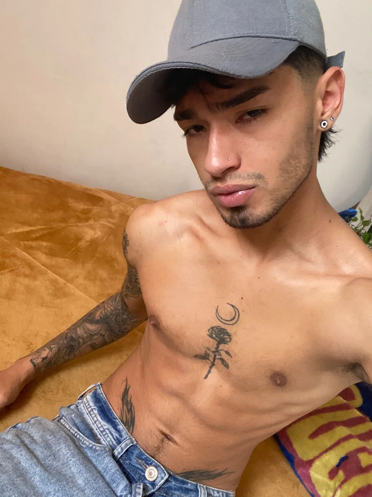 XXX Porn Photo of Nude Damon__333 1