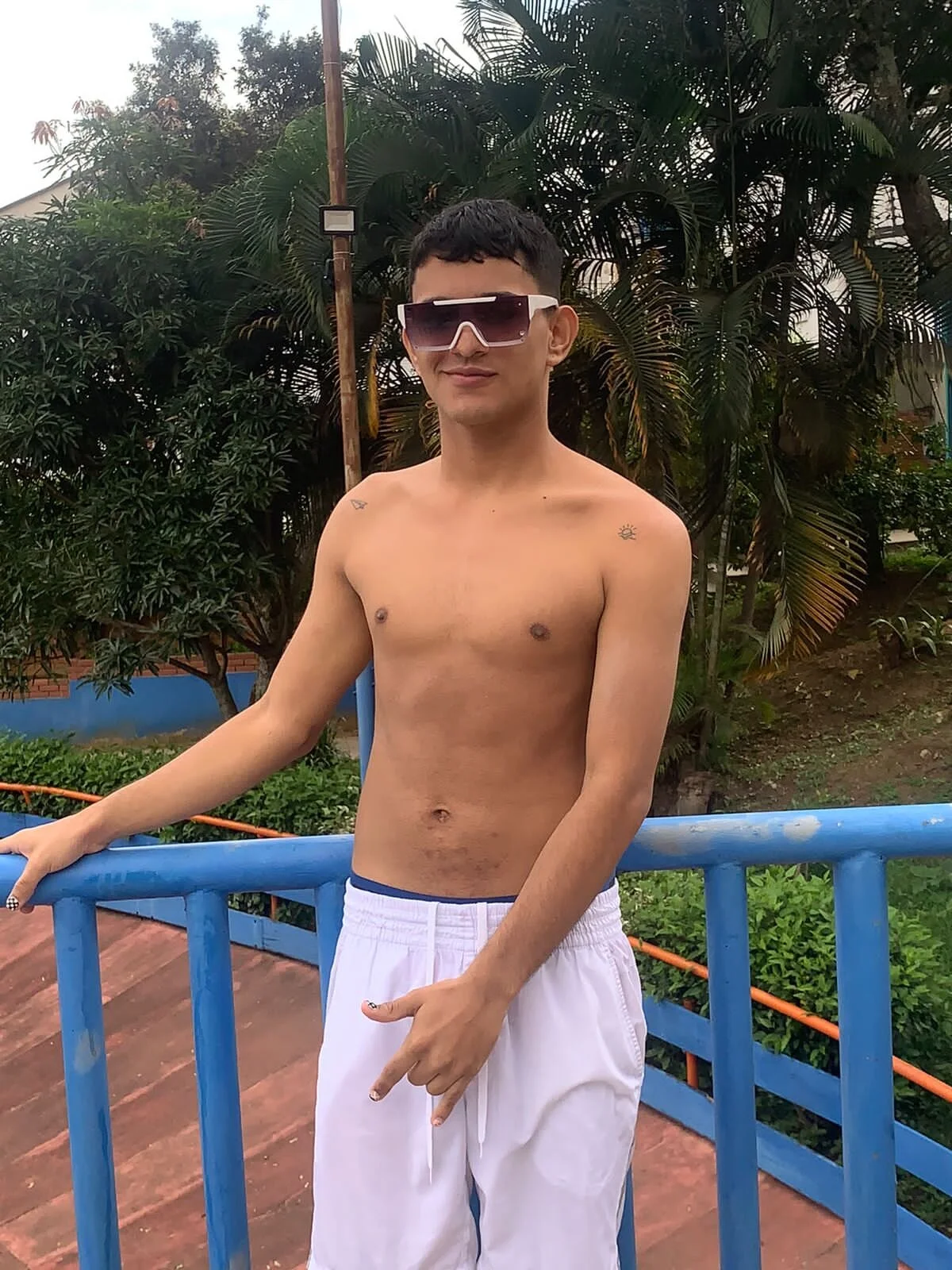 XXX Porn Photo of Nude niall_falcon 9