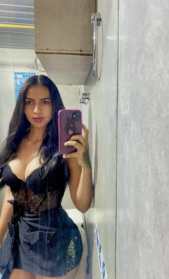 XXX Porn Photo of Nude miluwatson 1