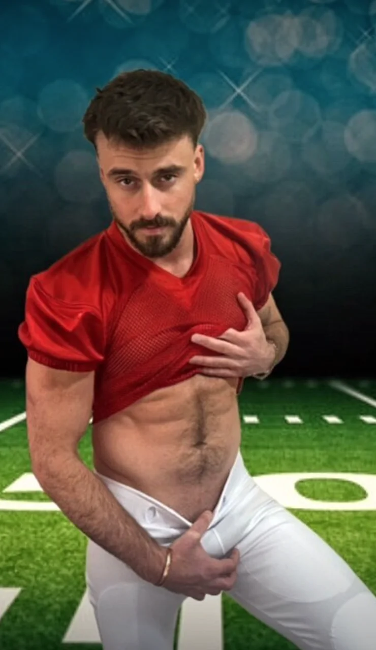 XXX Porn Photo of Nude Mrknoxevers 4