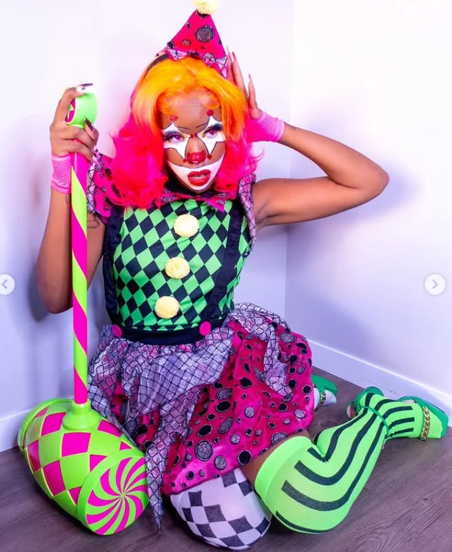 XXX Porn Photo of Nude spookiebaddie 4
