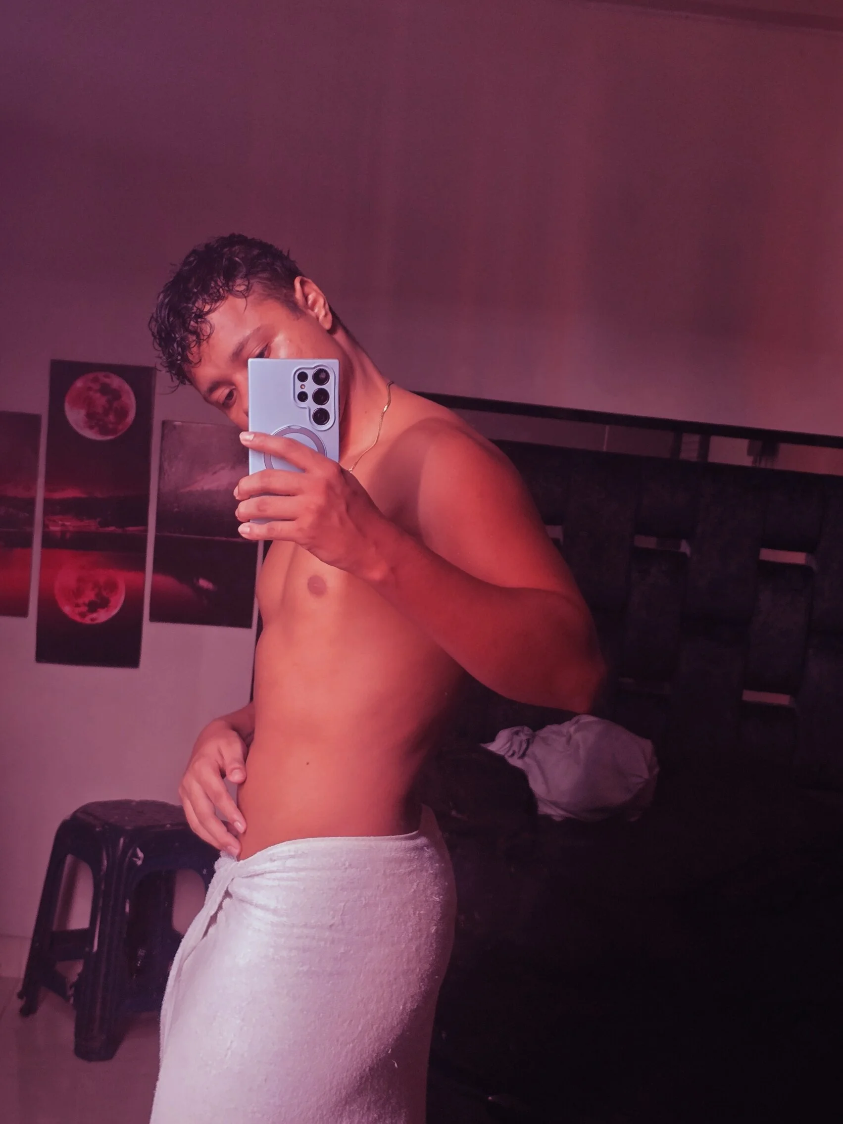 XXX Porn Photo of Nude Robertmiller21 35