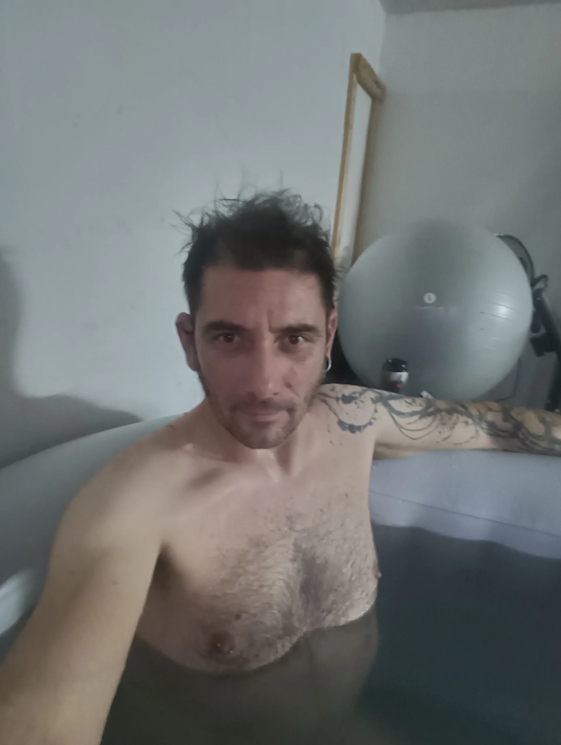 XXX Porn Photo of Nude MrBen1775 2