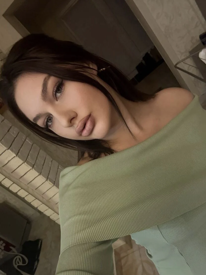 XXX Porn Photo of Nude bella__angels 4