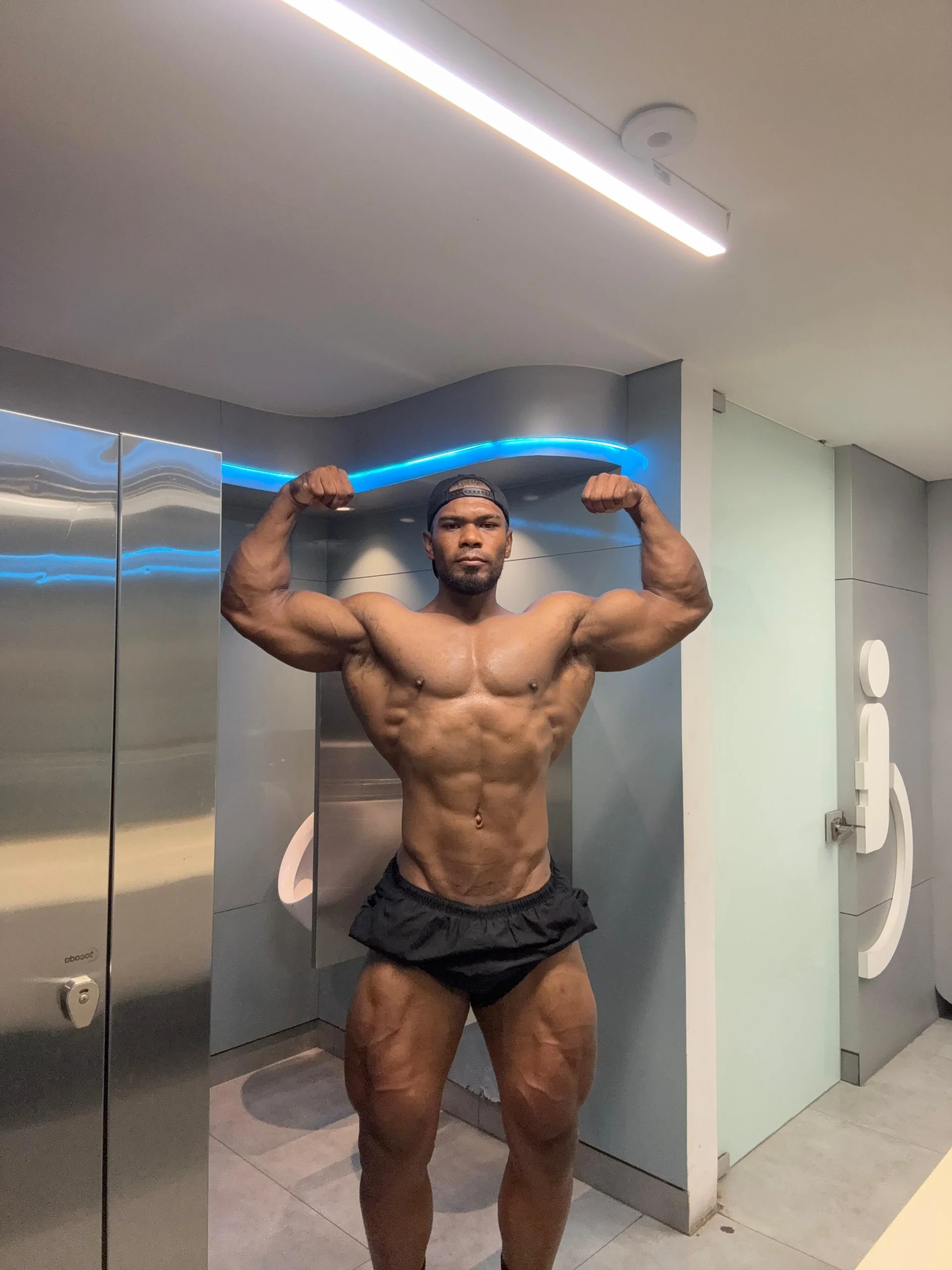 XXX Porn Photo of Nude Tyler_Waka01 1