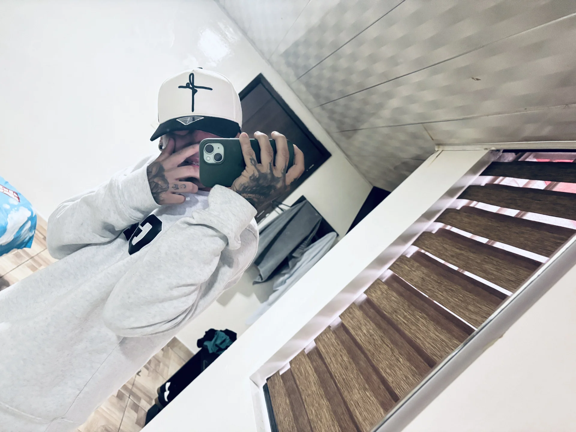 XXX Porn Photo of Nude extrongerboyx_12 2