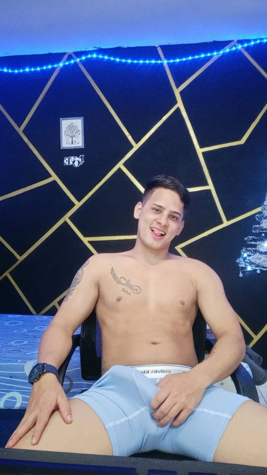 XXX Porn Photo of Nude sexy_andres01 17