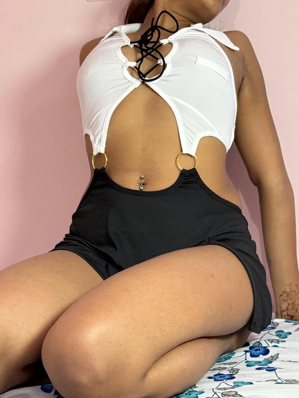 XXX Porn Photo of Nude Aarzzoo 1