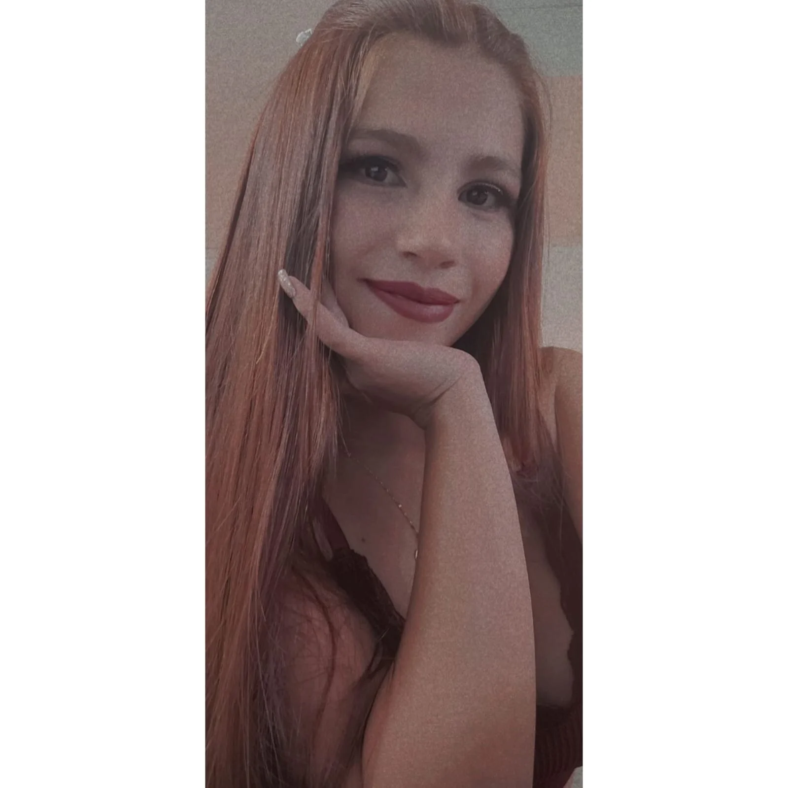 XXX Porn Photo of Nude bluee_hazell 3