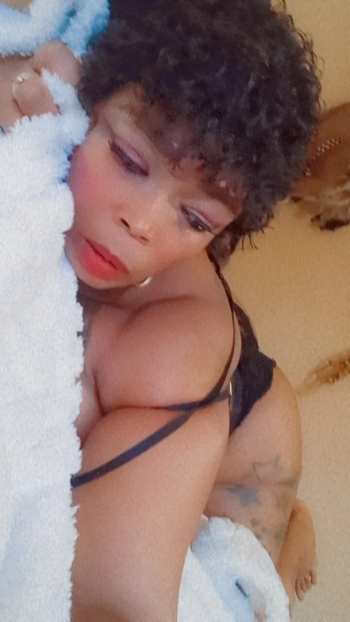 XXX Porn Photo of Nude Gucci_Bx 451