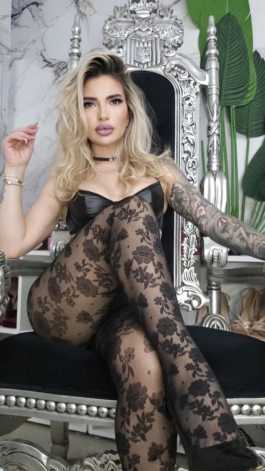 XXX Porn Photo of Nude NightshadeIris 97