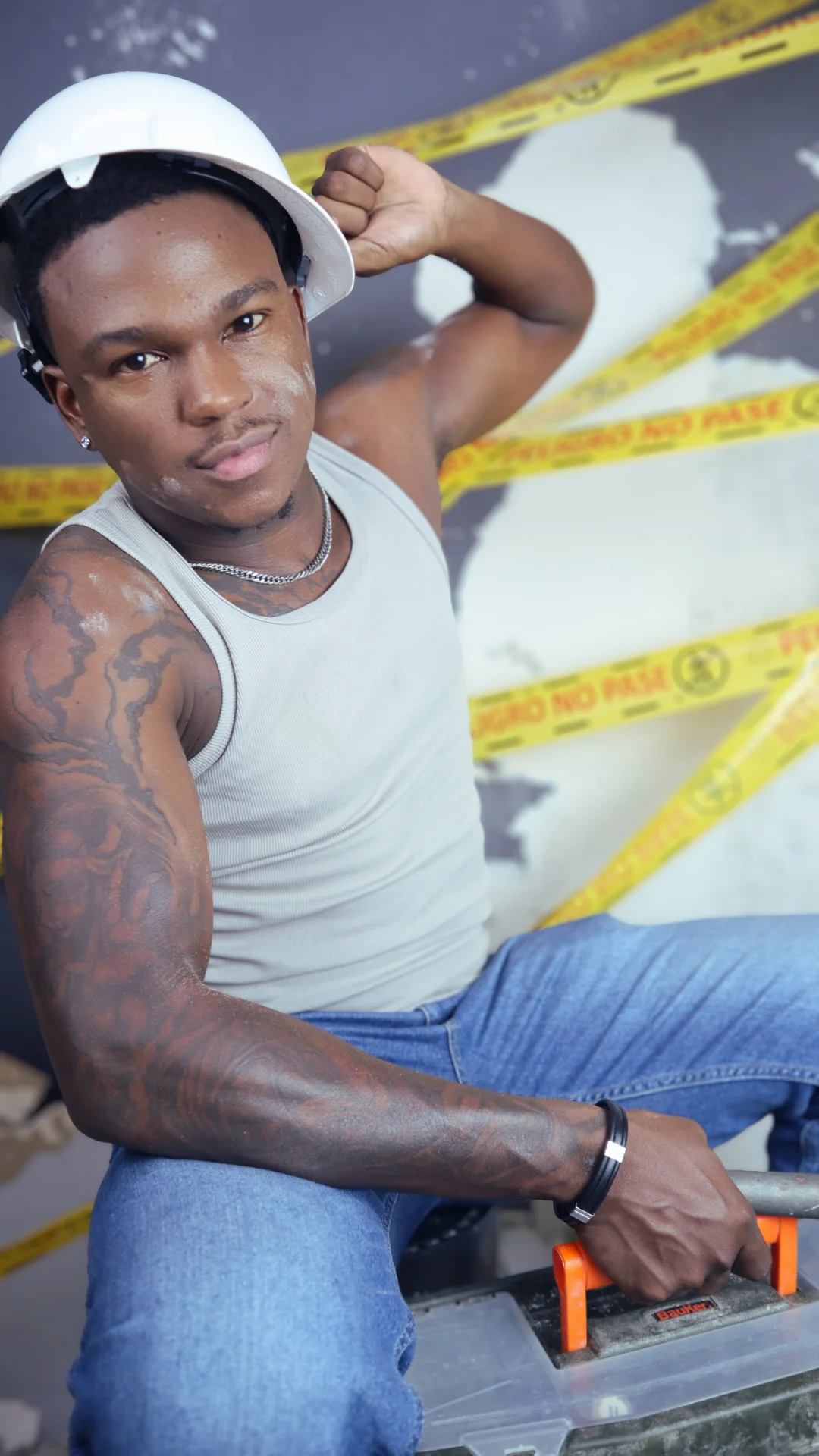XXX Porn Photo of Nude Troykhalil 22