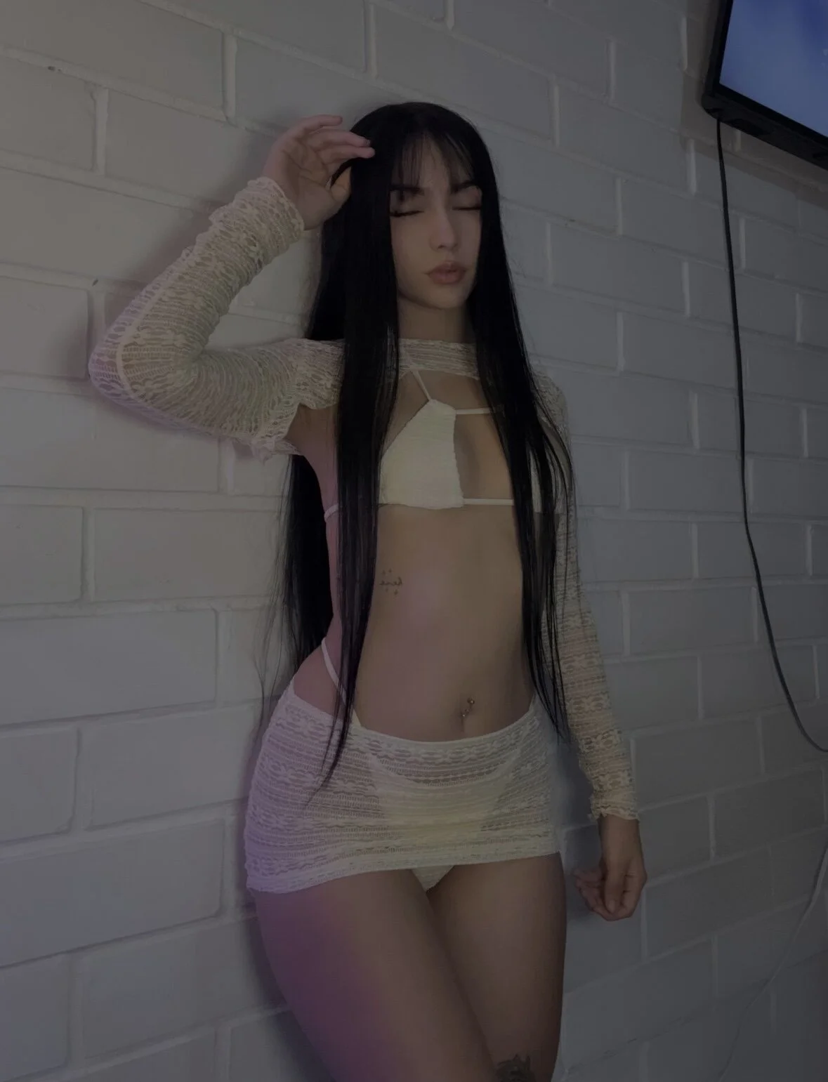XXX Porn Photo of Nude LauKisses 5