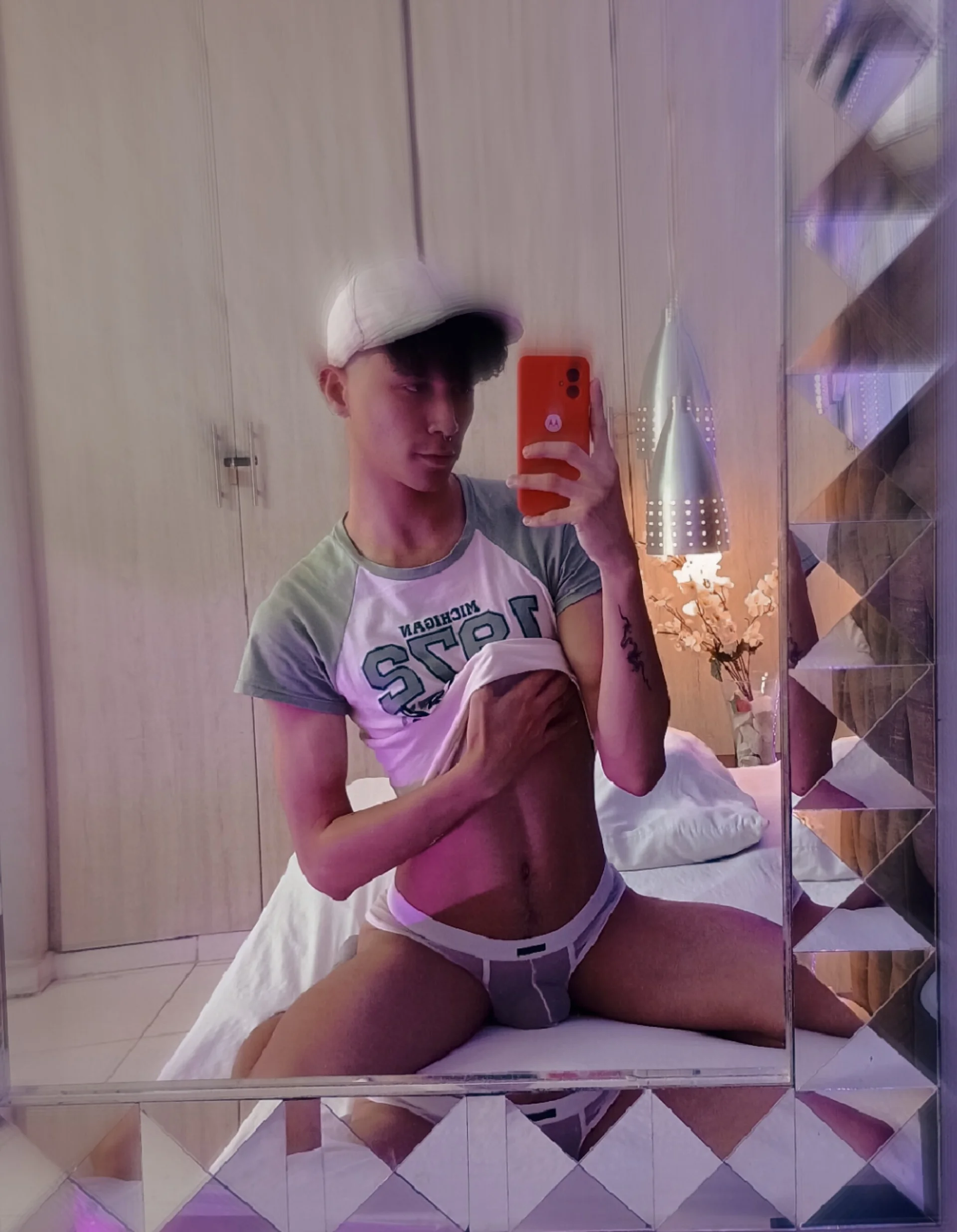 XXX Porn Photo of Nude LuClawthorne_ 2
