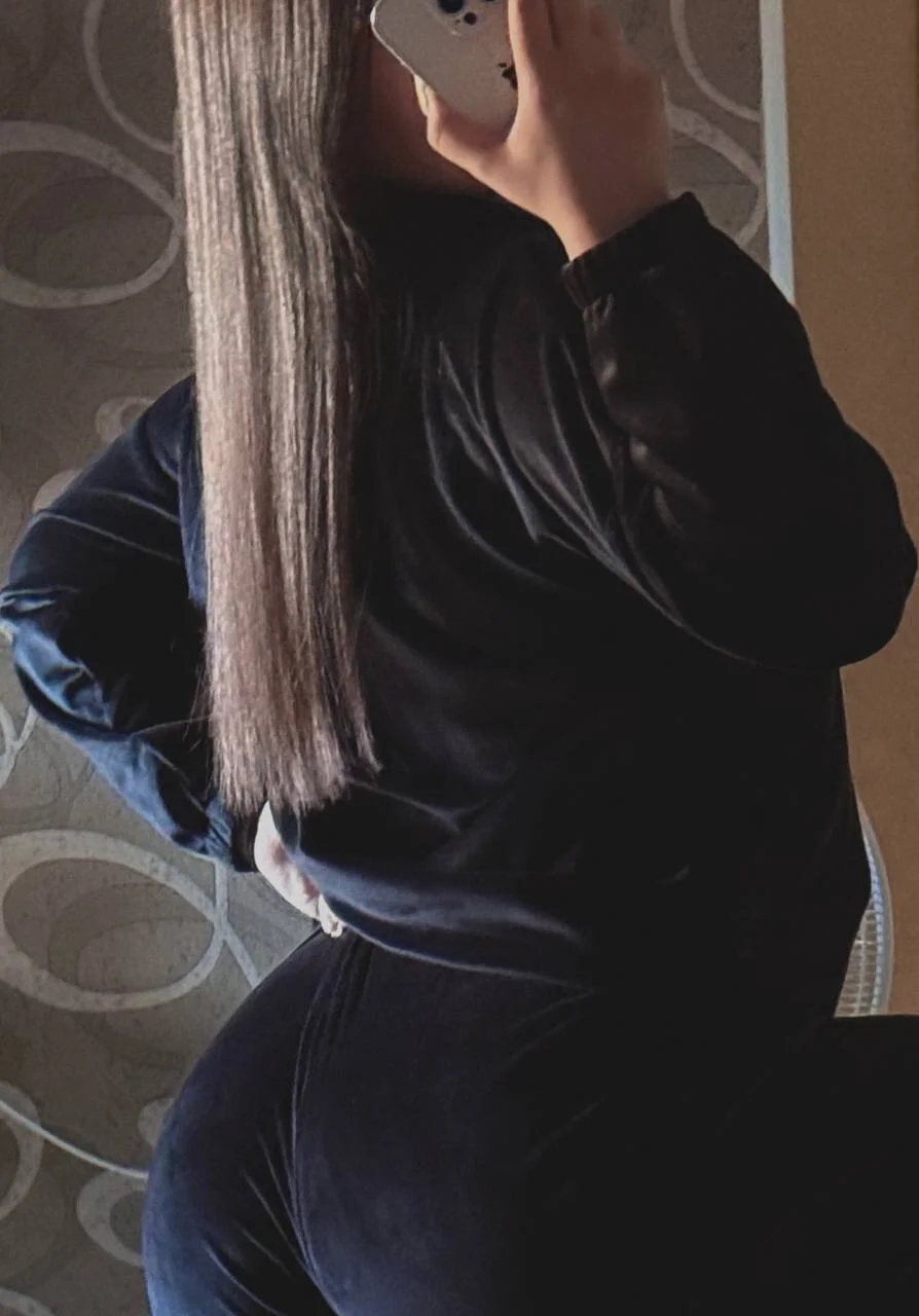 XXX Porn Photo of Nude LowOncoming 1