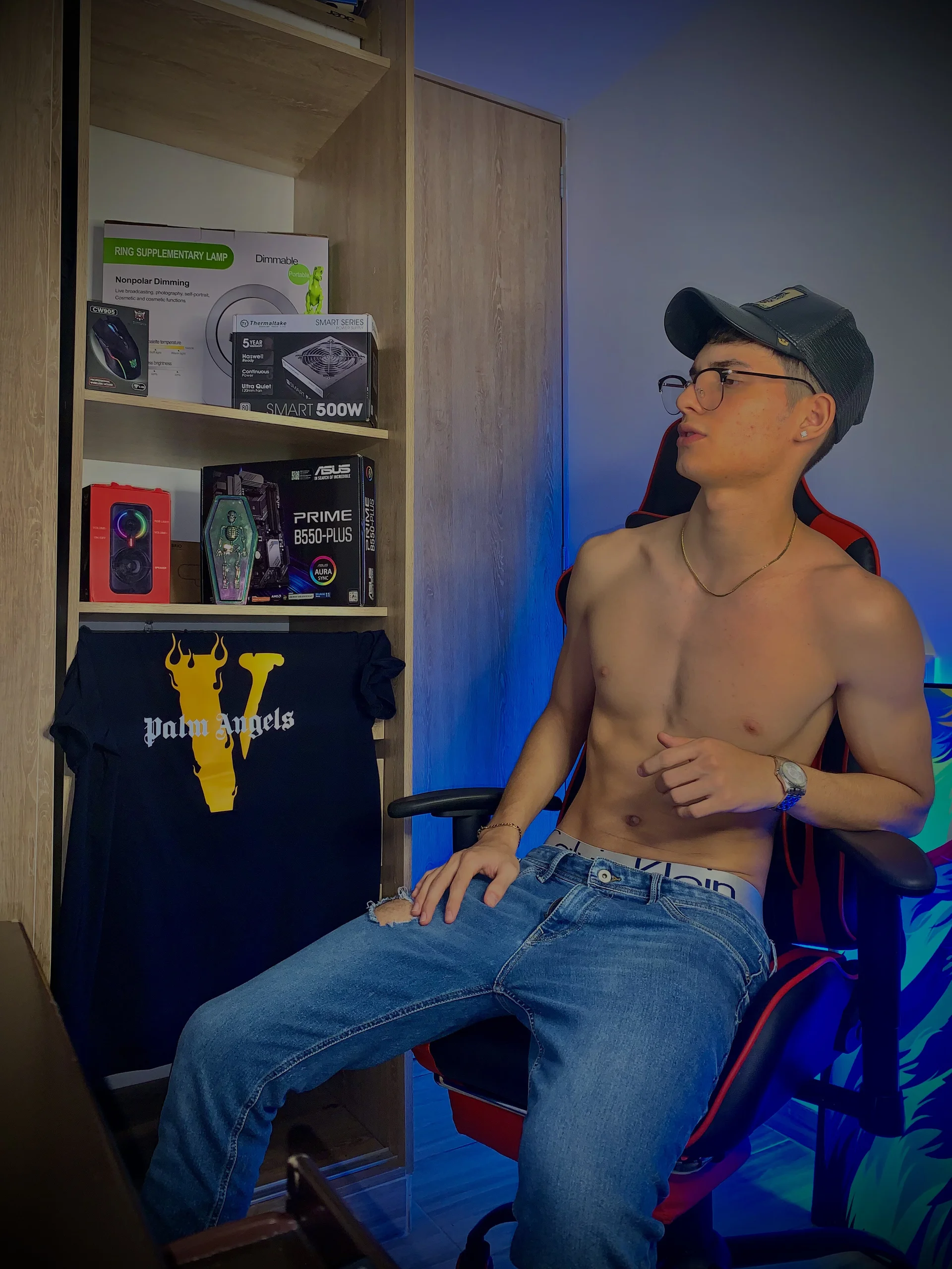 XXX Porn Photo of Nude god_drake 26