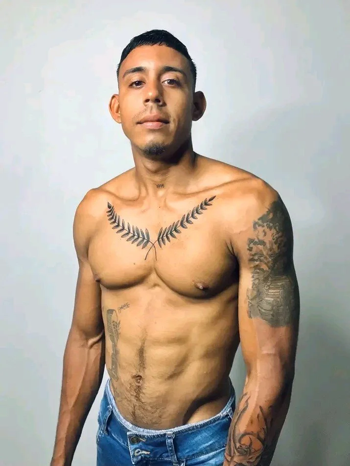 XXX Porn Photo of Nude Williamjamess95 6