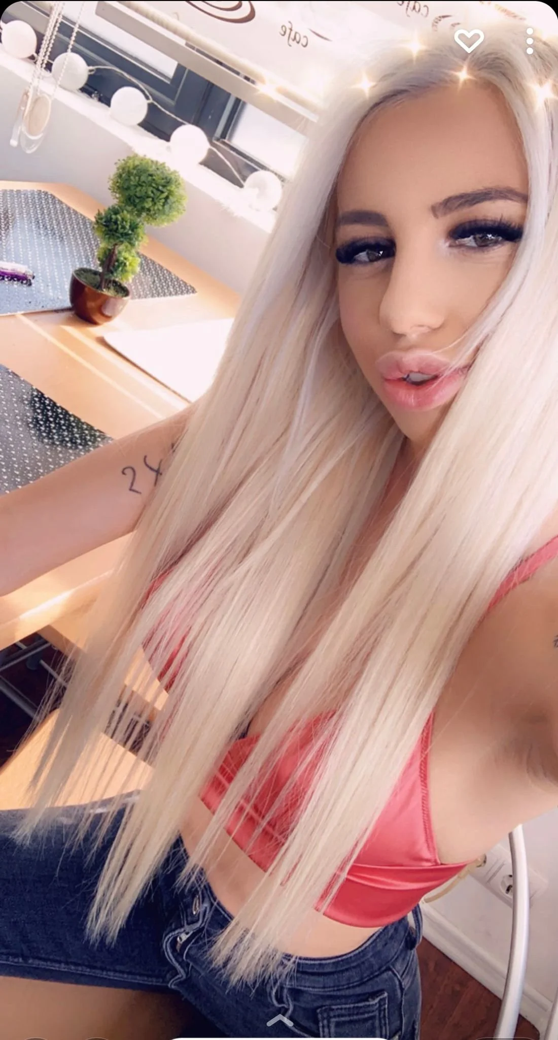 XXX Porn Photo of Nude LisaAkira 15
