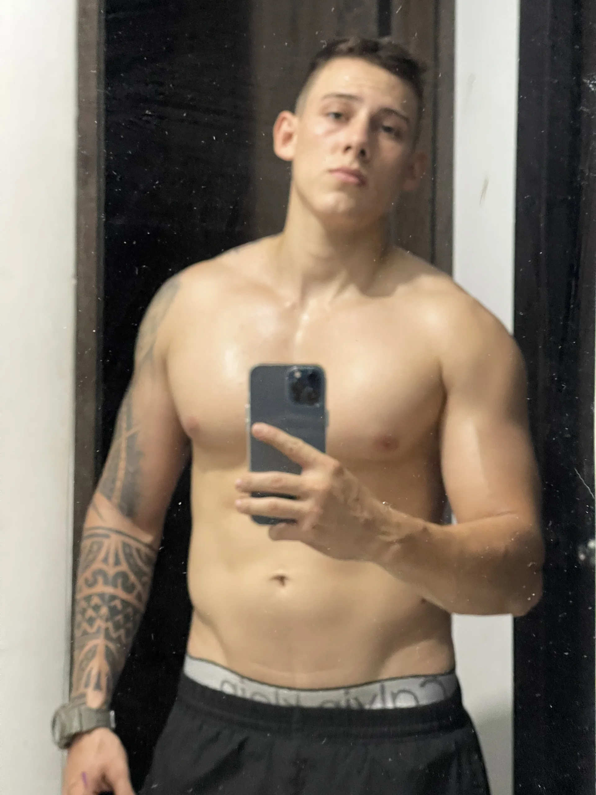 XXX Porn Photo of Nude Muscle_King_Cum 75