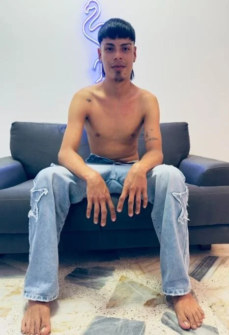 XXX Porn Photo of Nude Julian_Blaze7 5