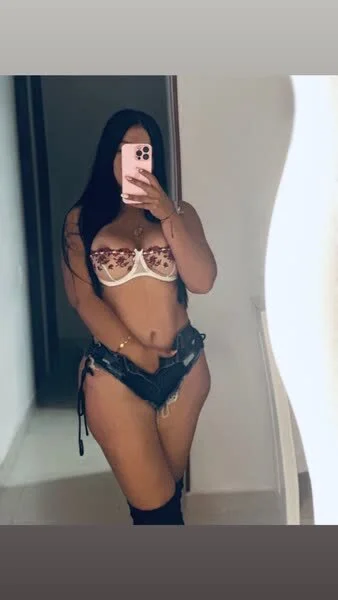 XXX Porn Photo of Nude Aurora-Hernandez 7