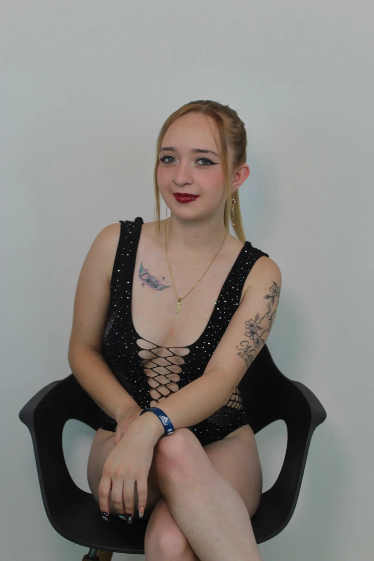 XXX Porn Photo of Nude Liaroberts1 89